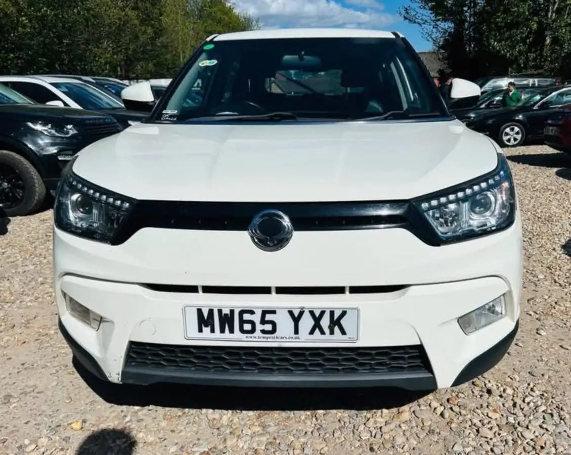 2015-kgm-ssangyong-tivoli-16td-ex-big-1
