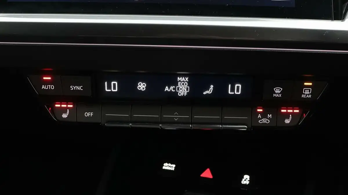 2022-audi-q4-e-tron-40e-s-line-station-wagon-big-12