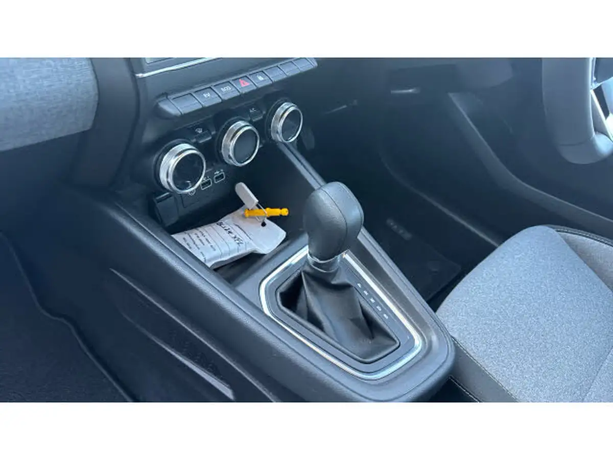 2024-renault-clio-16-evolution-big-12