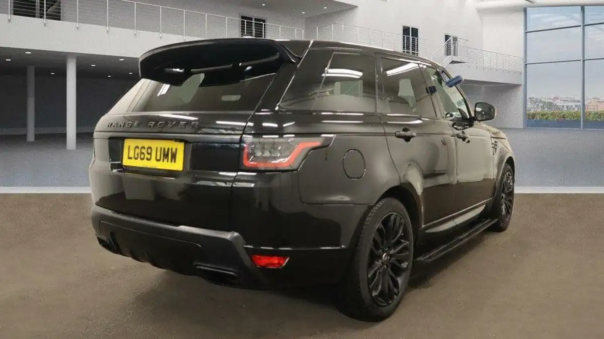 2019-land-rover-range-rover-sport-30-sdv6-hse-big-7