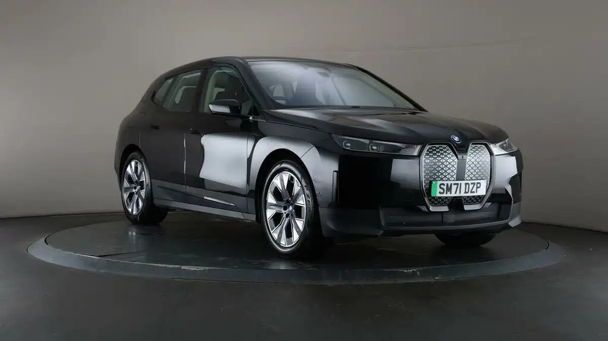 2022-bmw-ix-e-xdrive-40-sport-big-47