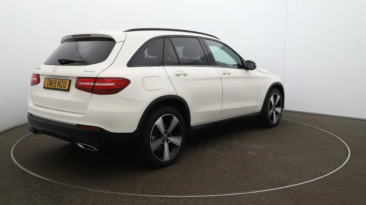 2019-mercedes-benz-glc-class-21d-glc220d-urban-edition-big-7