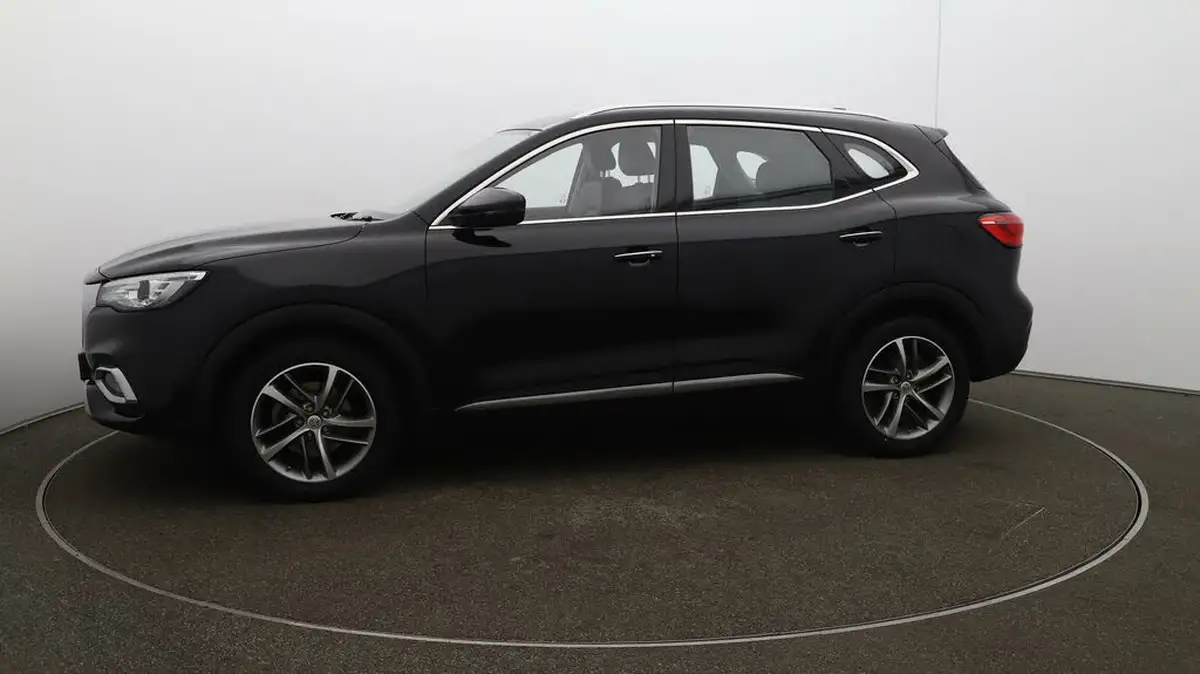 2022-mg-hs-15t-gdi-excite-162ps-big-57
