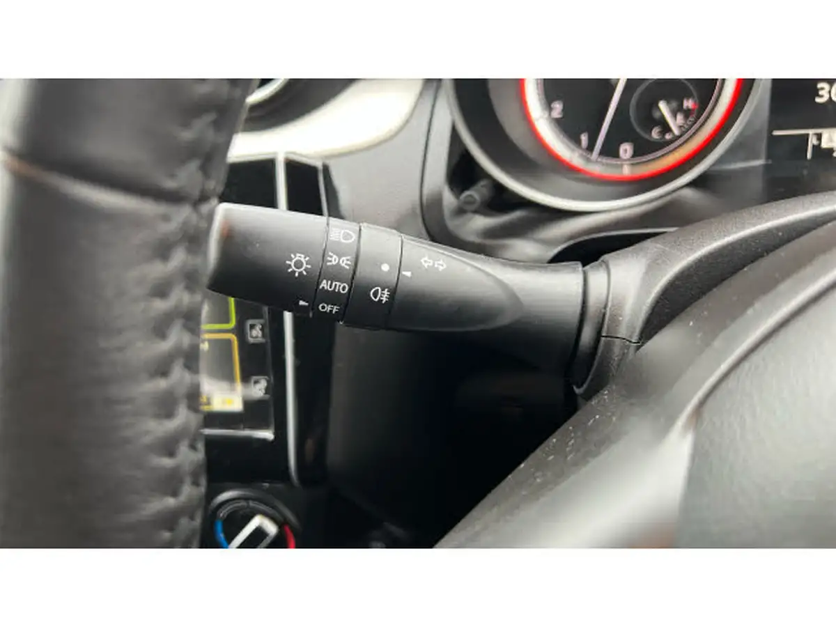 2024-suzuki-swift-12-dualjet-sz-l-big-27