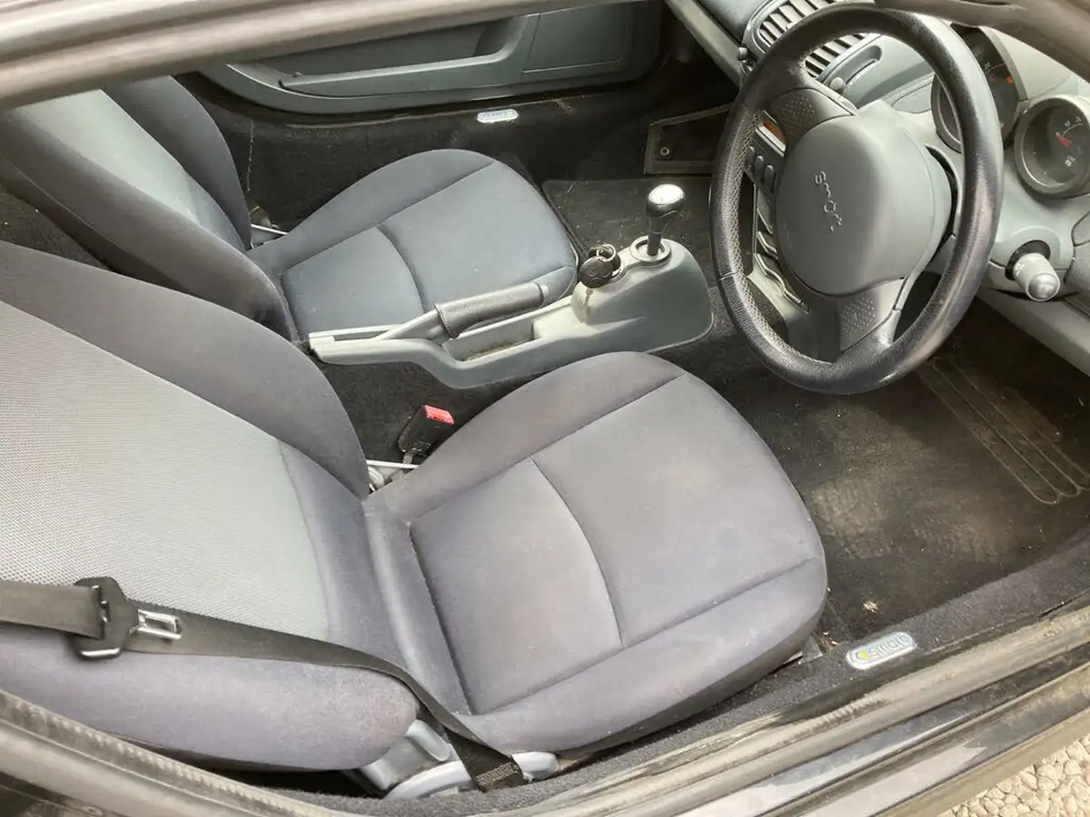 2006-smart-roadster-07-light-big-9