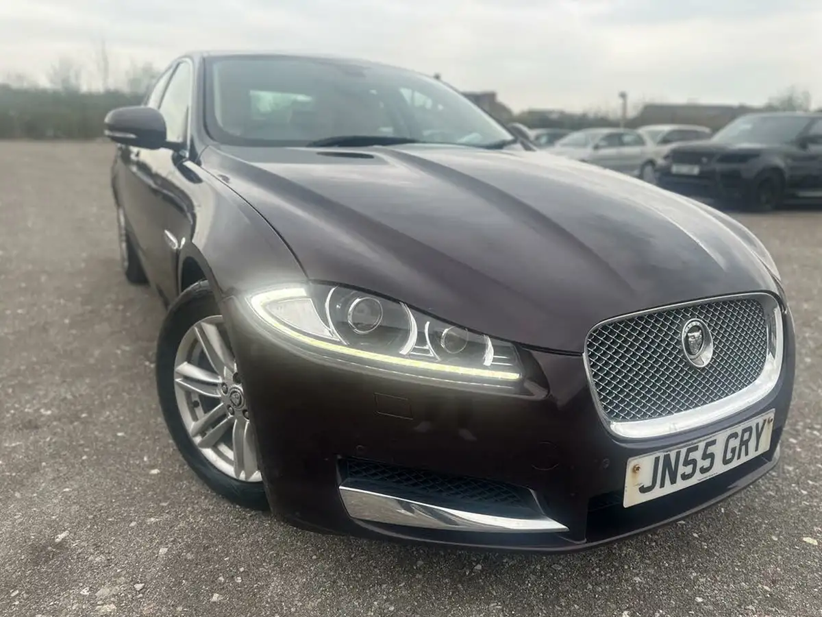 2012-jaguar-xf-22td-luxury-190ps-saloon-4d-auto-big-1