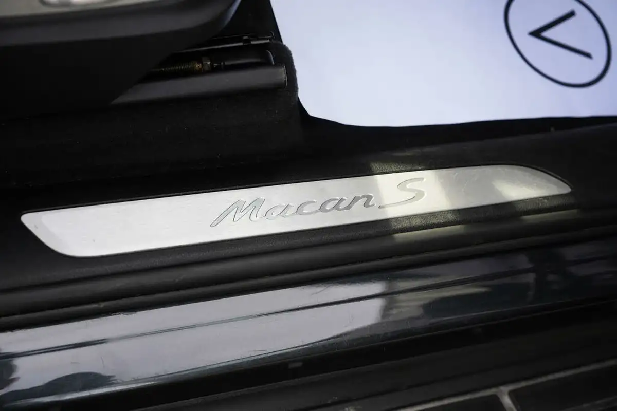2017-porsche-macan-30td-s-ss-big-56
