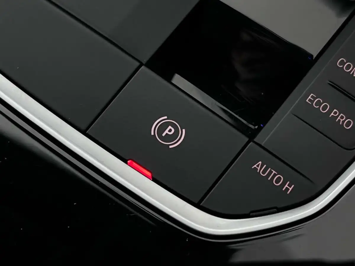 2022-bmw-1-series-15-118i-m-sport-lcp-dct-big-36