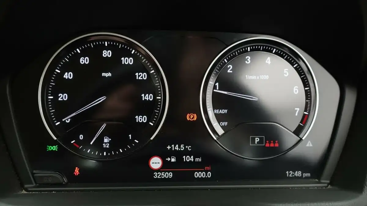 2022-bmw-x1-20-xdrive20i-xline-big-10