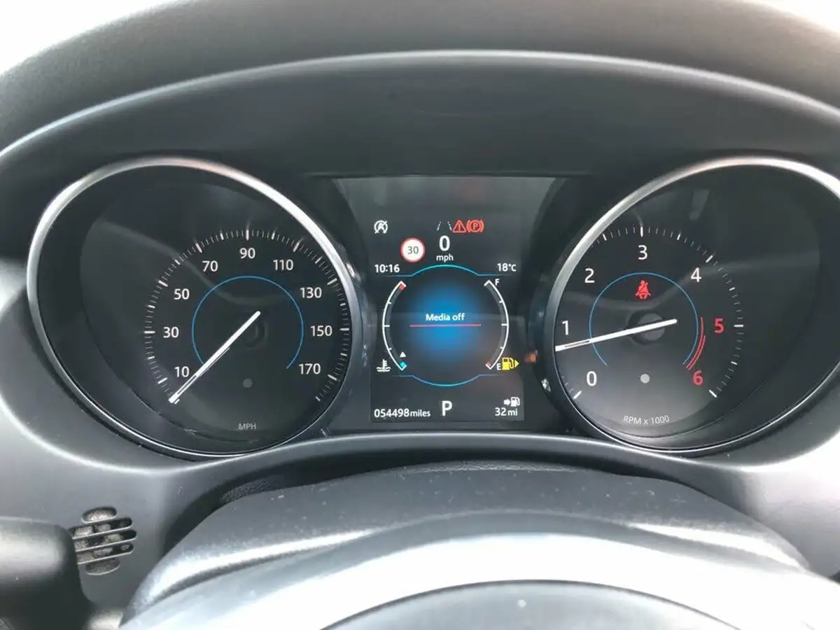 2019-jaguar-xe-20d-r-sport-180ps-auto-big-34