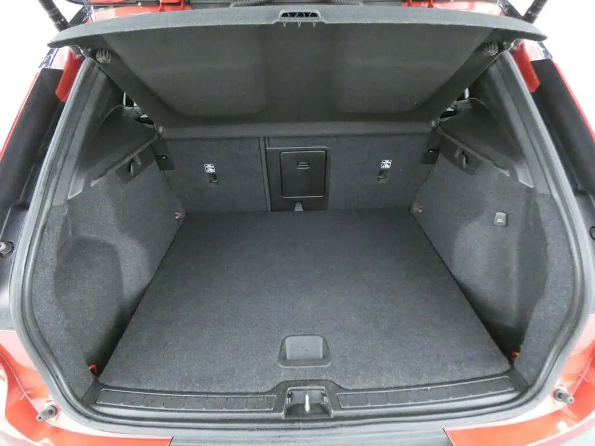 2021-volvo-xc40-15-t3-r-design-163bhp-big-20