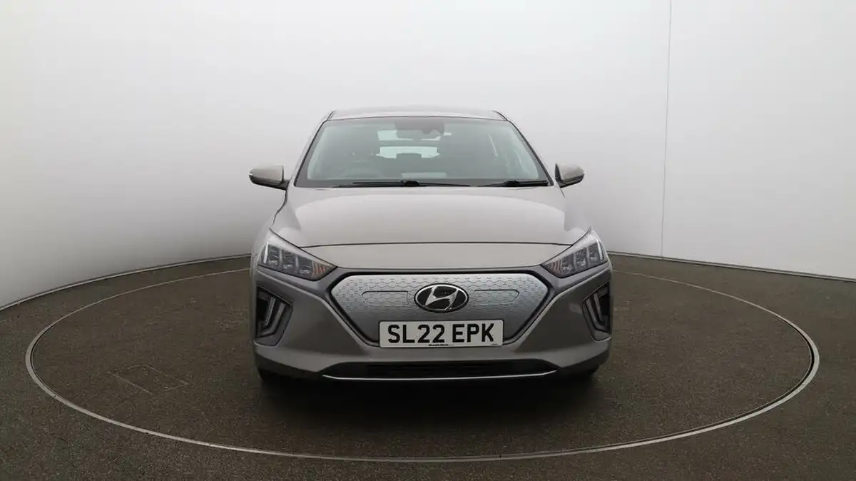2022-hyundai-ioniq-e-premium-electric-big-2