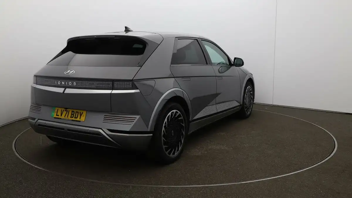 2021-hyundai-ioniq-5-e-ultimate-217ps-73kwh-rwd-big-46