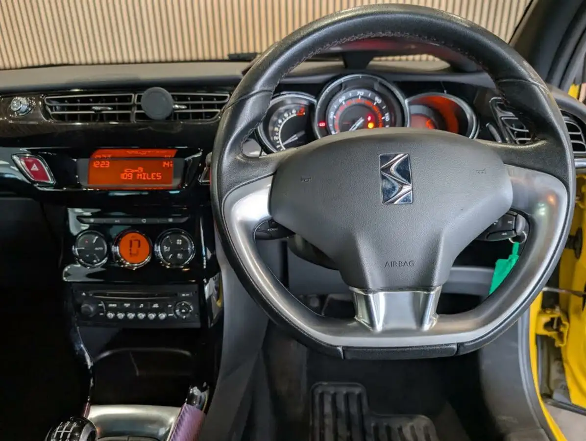 2012-citroen-ds3-16-dstyle-plus-big-10