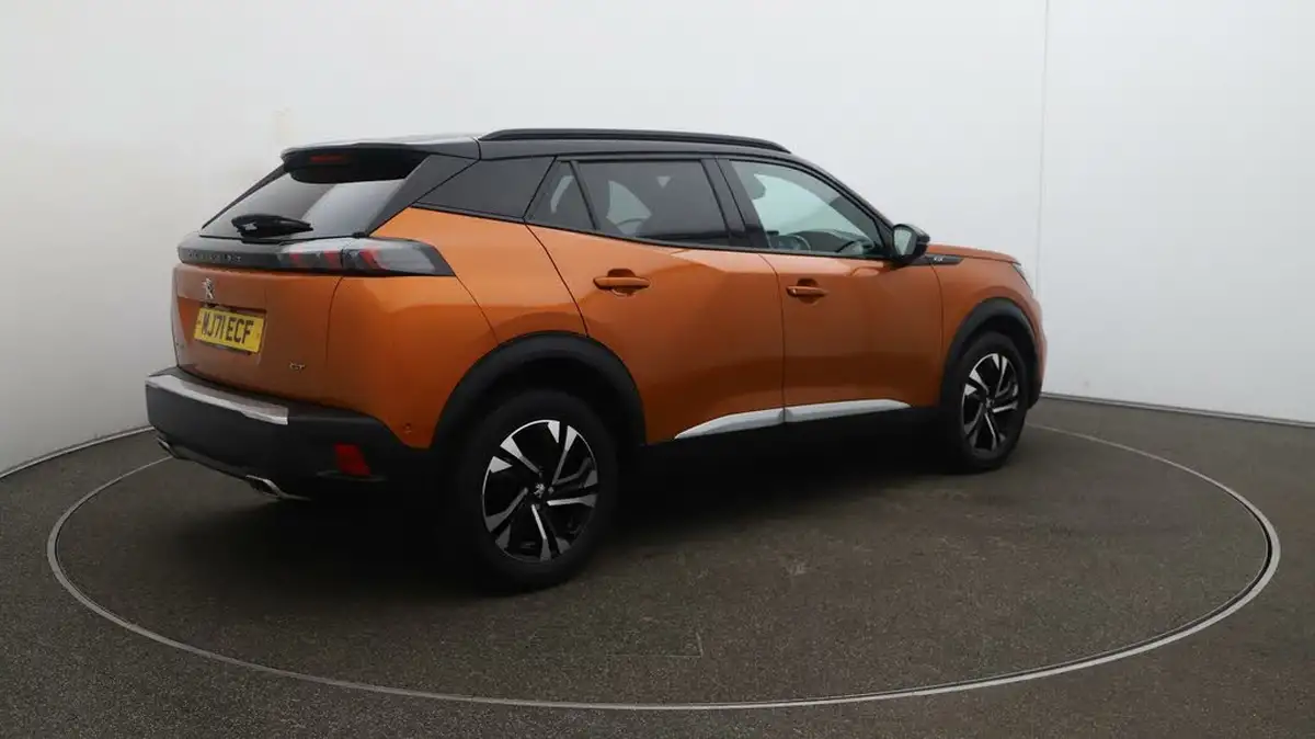 2021-peugeot-2008-suv-12-puretech-gt-big-48