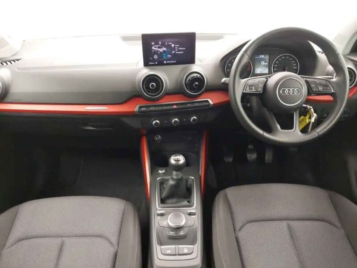 2018-audi-q2-10-30-tfsi-sport-big-2