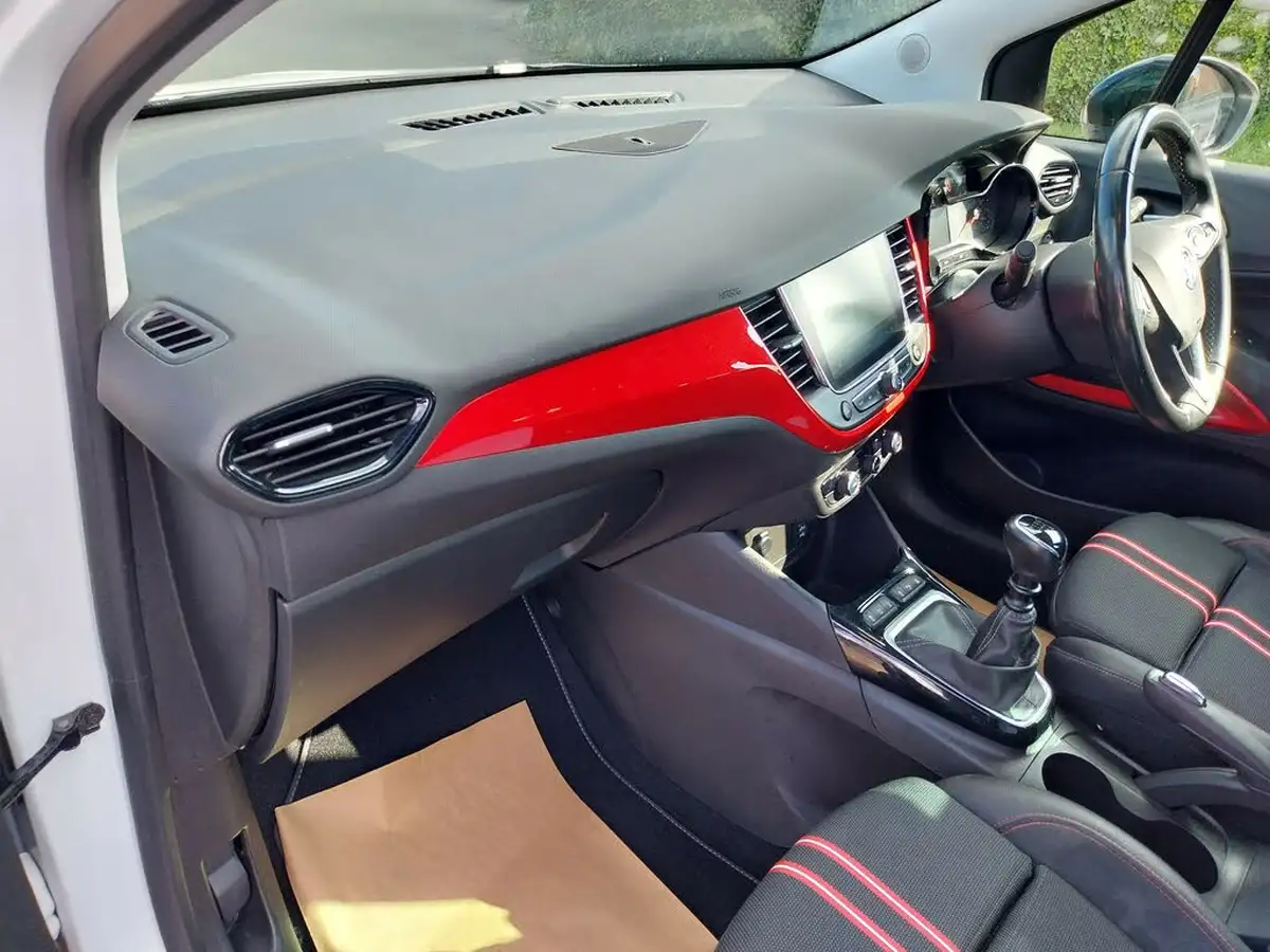 2021-vauxhall-crossland-12-sri-nav-130ps-big-15