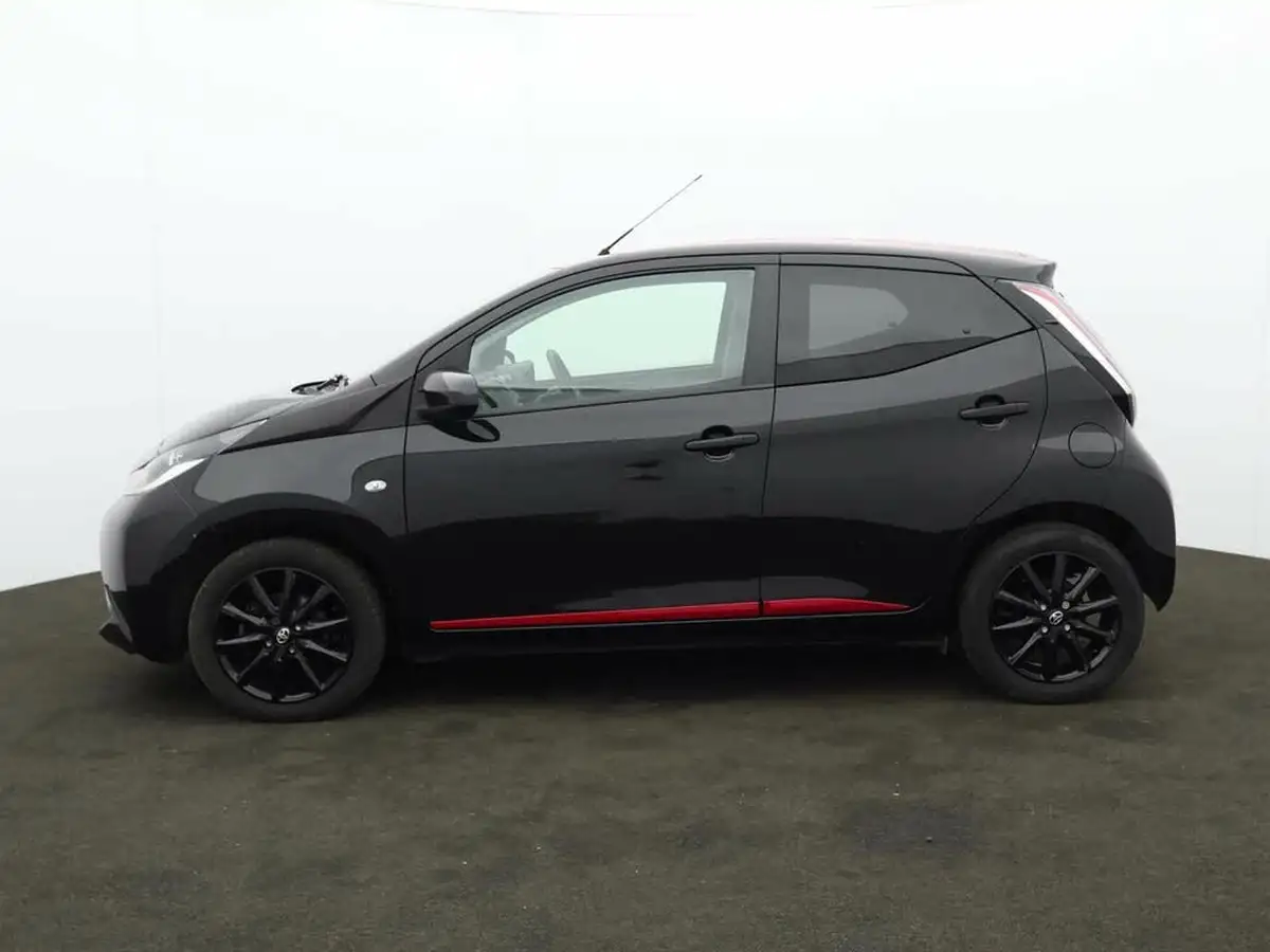 2018-toyota-aygo-10-vvt-i-x-press-71bhp-big-3