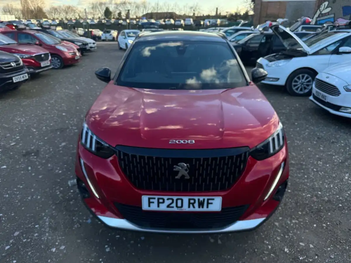 2020-peugeot-2008-suv-12-puretech-gt-line-big-1