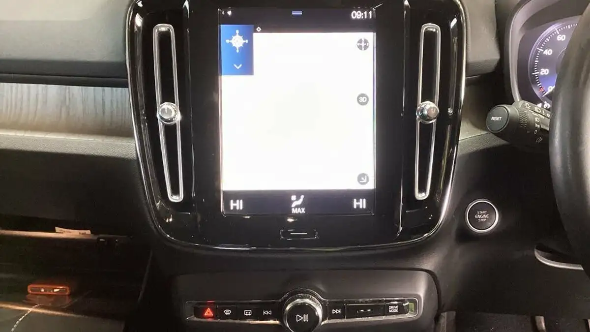 2021-volvo-xc40-15-t3-inscription-161bhp-auto-big-4