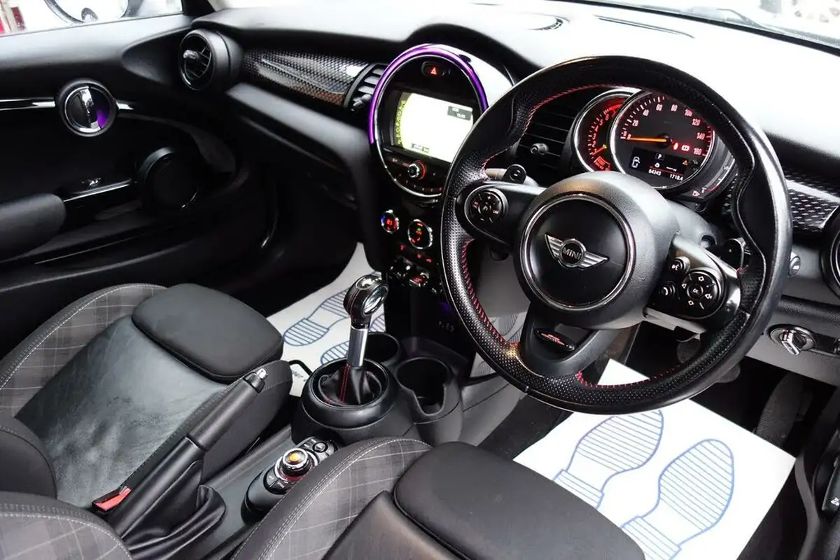 2017-mini-cooper-20-cooper-s-ss-hatchback-3d-sport-auto-big-12