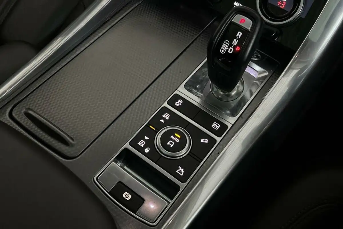 2021-land-rover-range-rover-sport-20-p400e-hse-dynamic-big-18