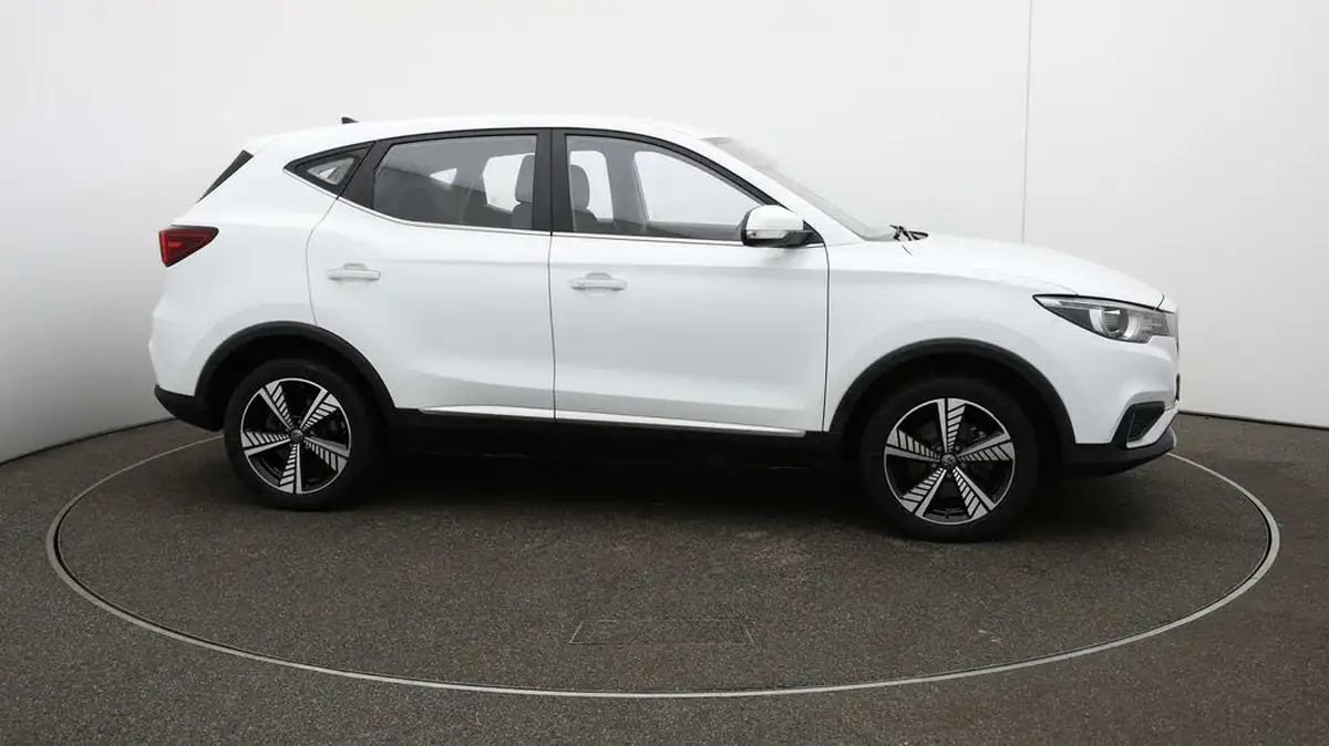 2021-mg-zs-suv-e-excite-ev-big-38