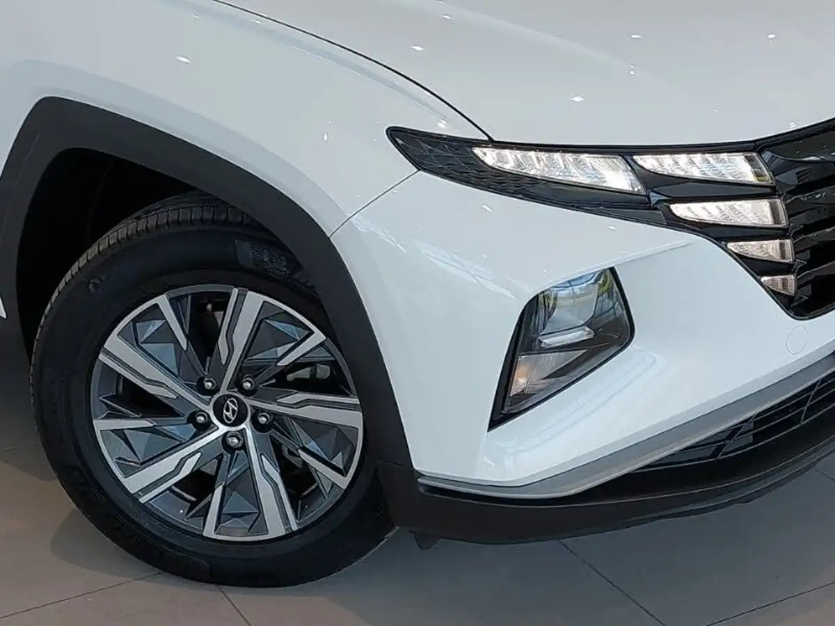 2023-hyundai-tucson-16-t-gdi-se-connect-230ps-hybrid-auto-big-8