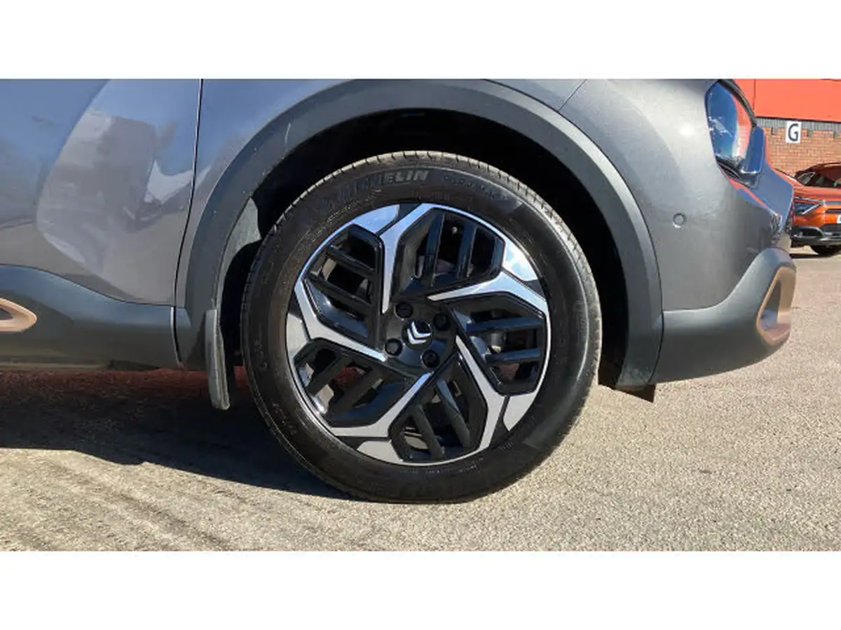 2023-citroen-c4-12-puretech-c-series-edition-big-6