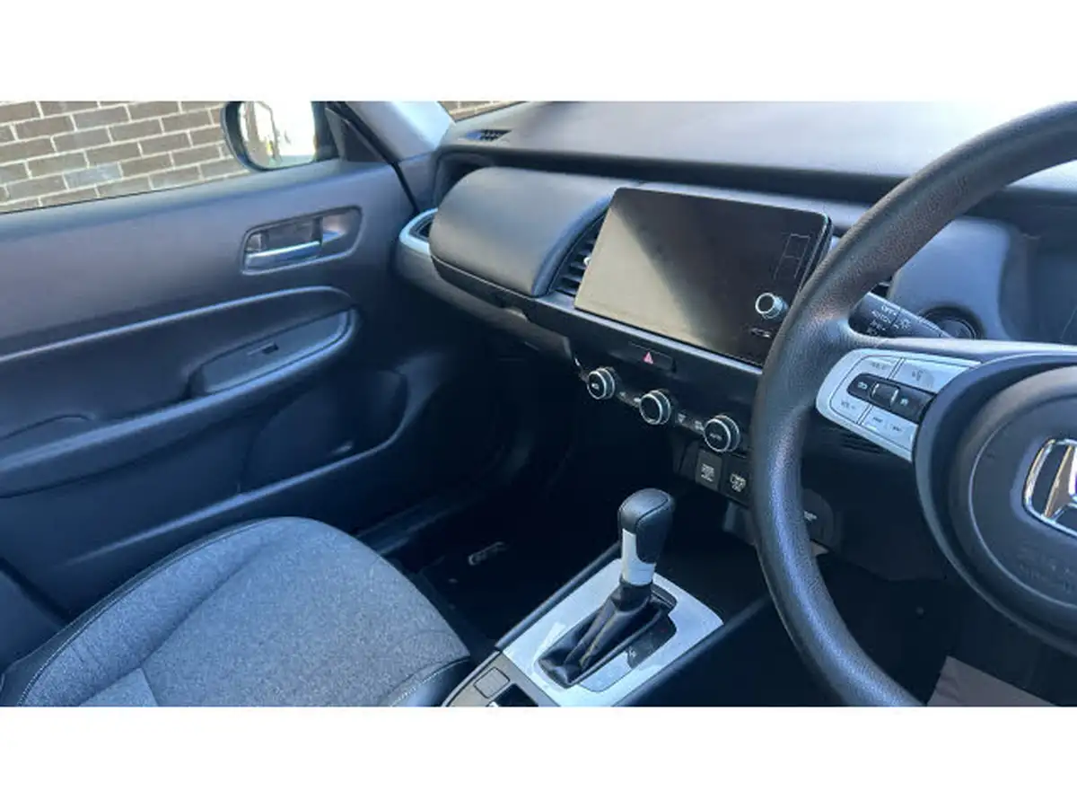 2022-honda-jazz-15-i-mmd-sr-109ps-big-13