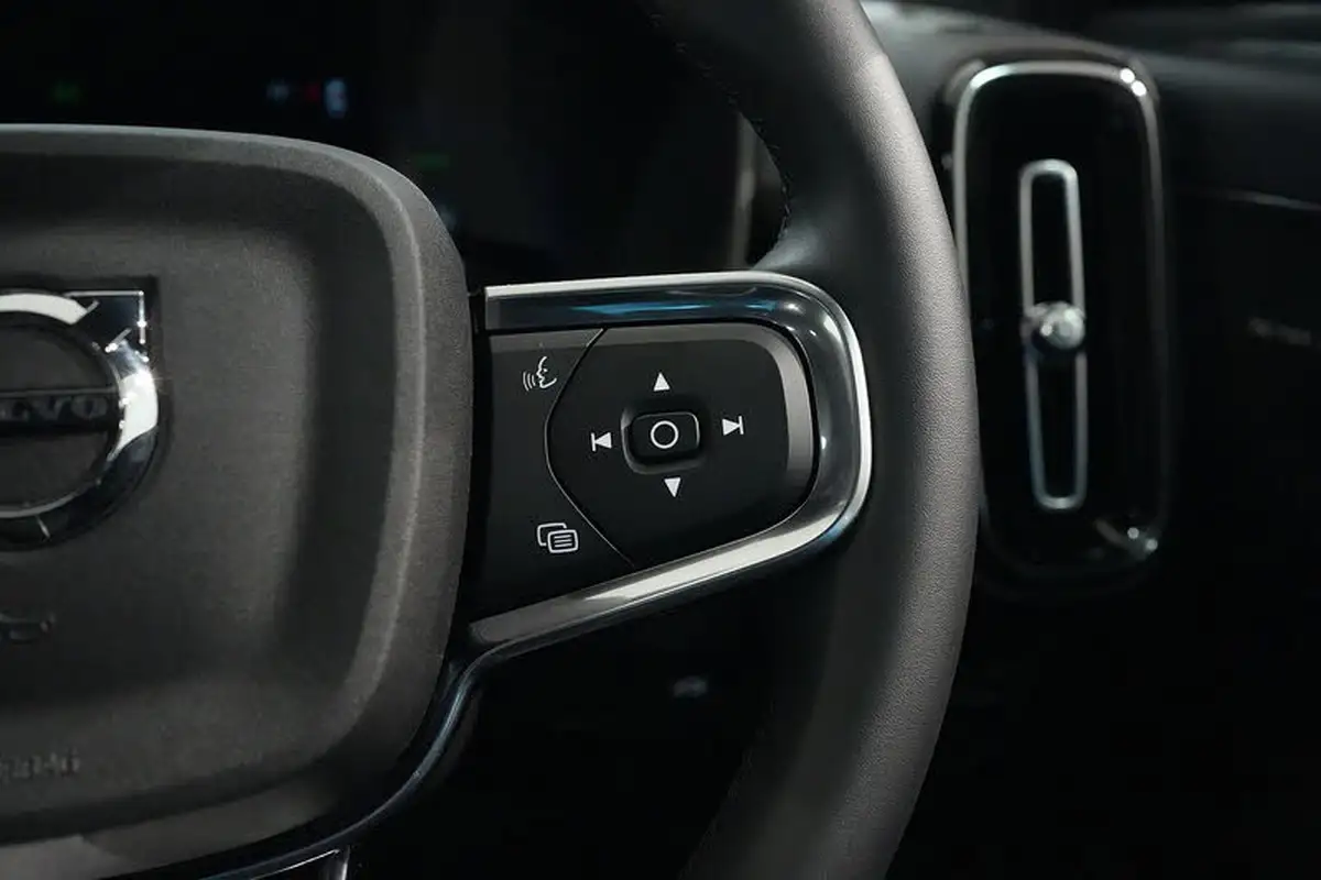 2023-volvo-c40-e-twin-recharge-ultimate-big-32