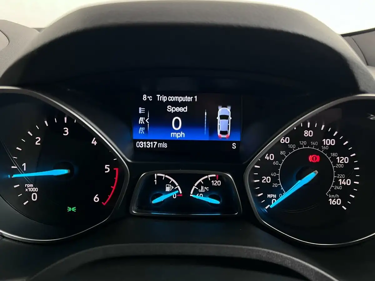 2017-ford-kuga-20tdci-st-line-150ps-ss-big-14