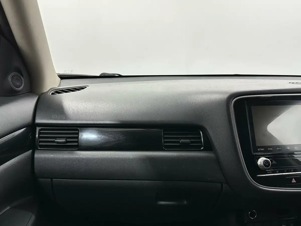 2019-mitsubishi-outlander-20-design-big-24