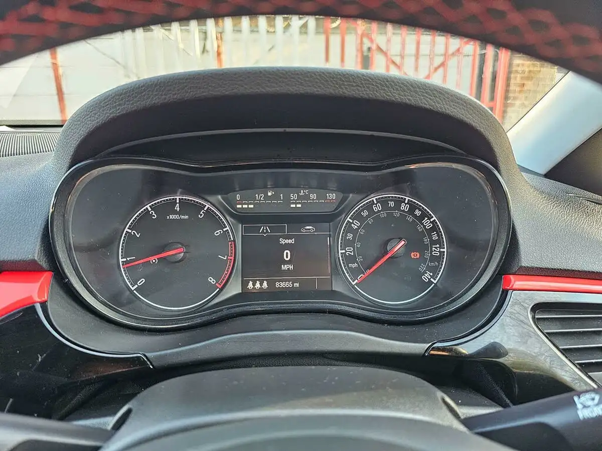 2016-vauxhall-corsa-14i-sri-75ps-ecoflex-5d-1398cc-big-17