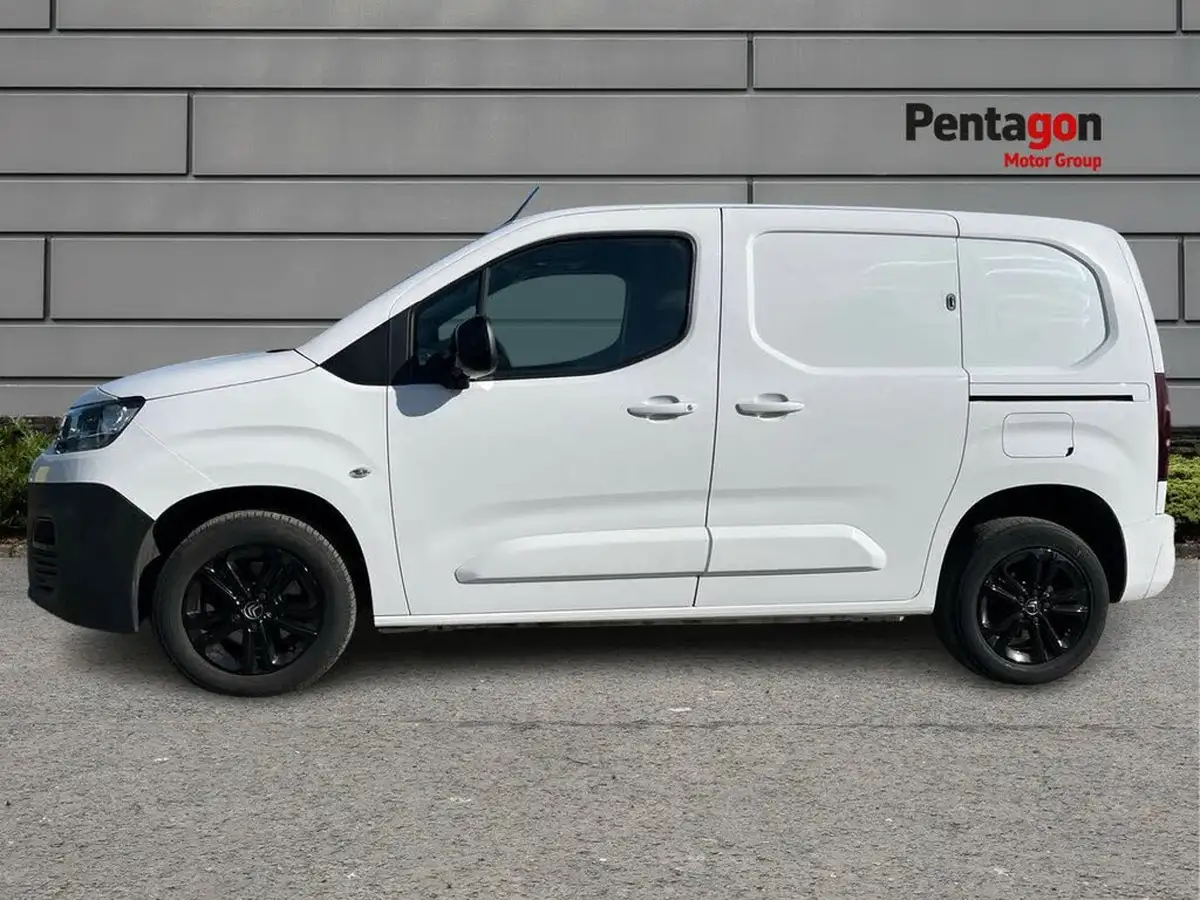 2021-citroen-berlingo-15bluehdi-1000-driver-100pseu6dt-e-ss-big-11