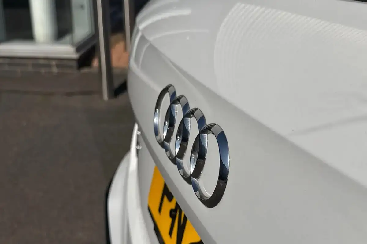2021-audi-q2-15-35-tfsi-black-edition-big-29