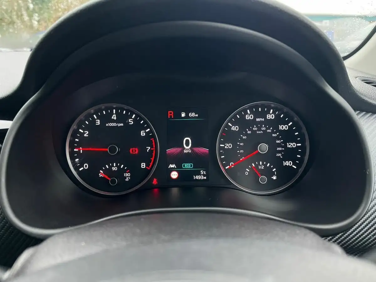 2023-kia-stonic-10-t-gdi-gt-line-s-98bhp-dct-big-19