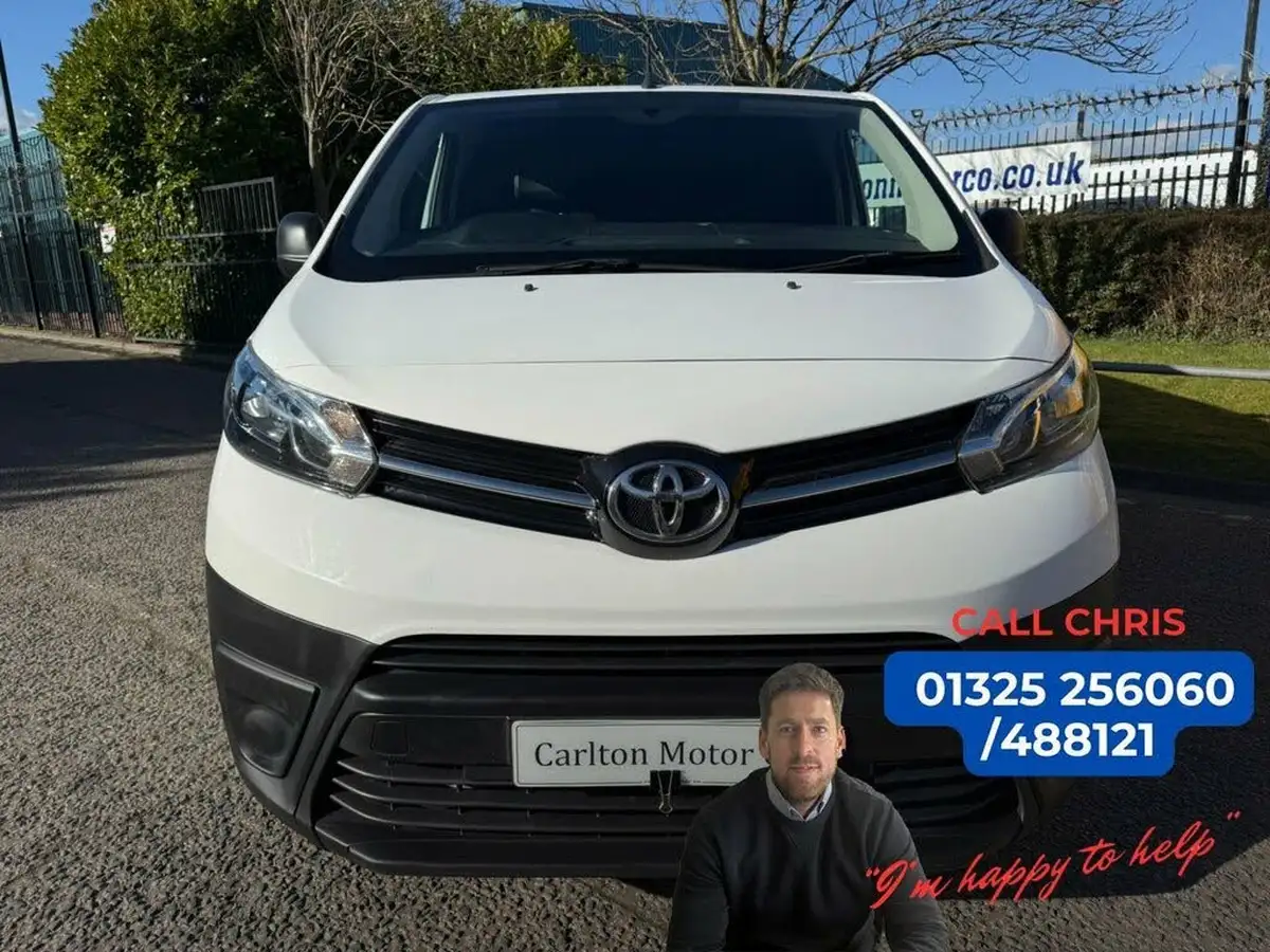 2018-toyota-proace-20d-base-medium-big-1