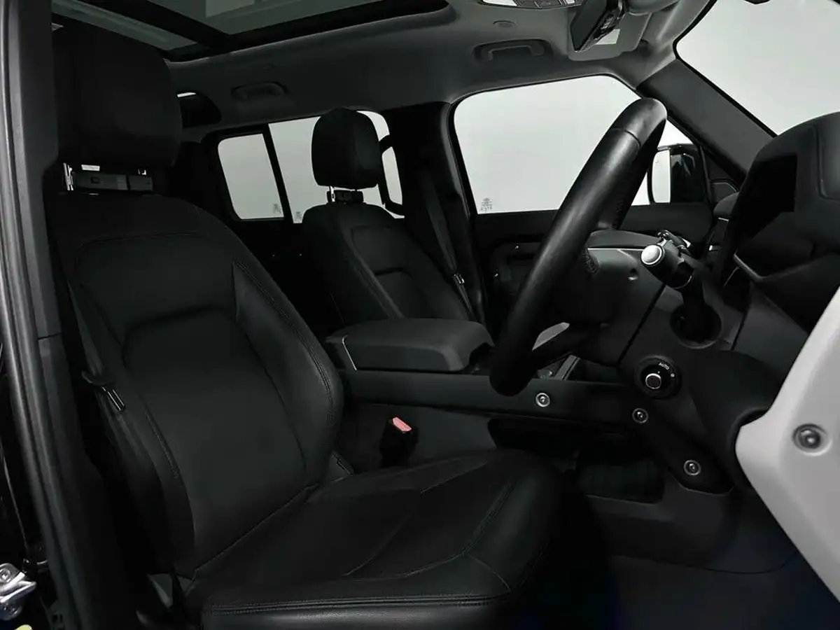 2024-land-rover-110-defender-30-d250-xs-edition-big-23