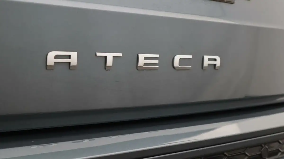 2020-seat-ateca-20-tsi-fr-black-edition-big-23