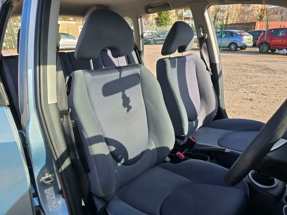 2007-honda-jazz-14-se-big-21