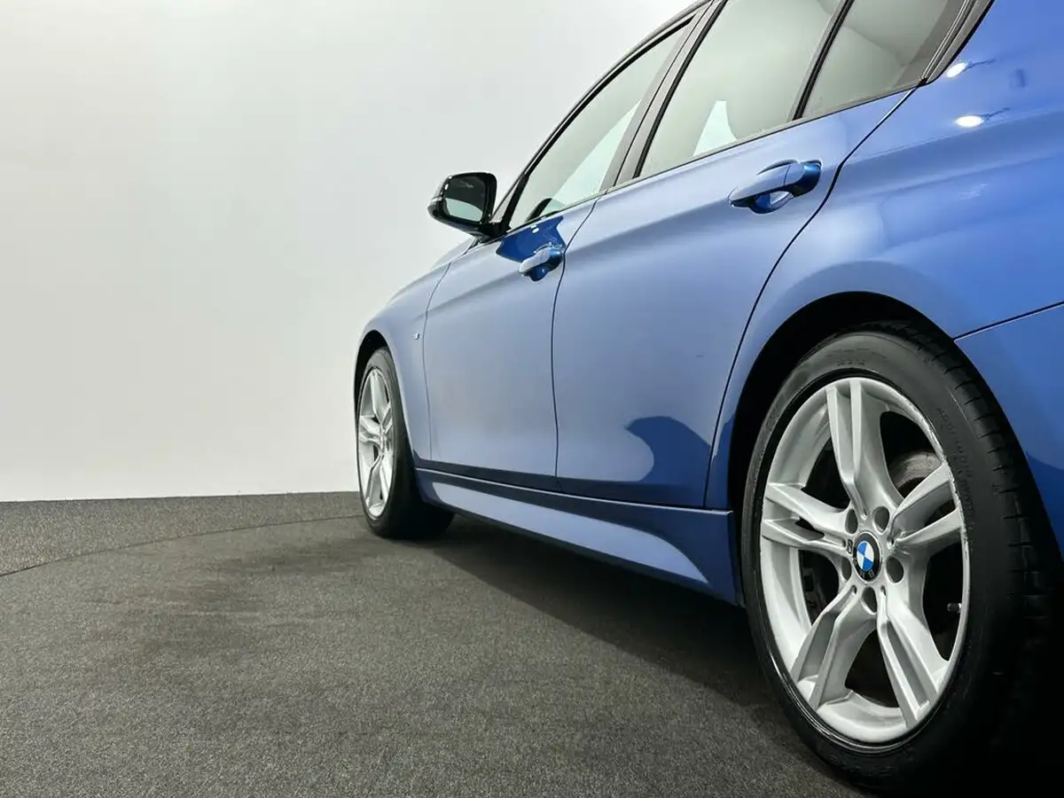2015-bmw-3-series-20td-320d-m-sport-184bhp-saloon-4d-big-46