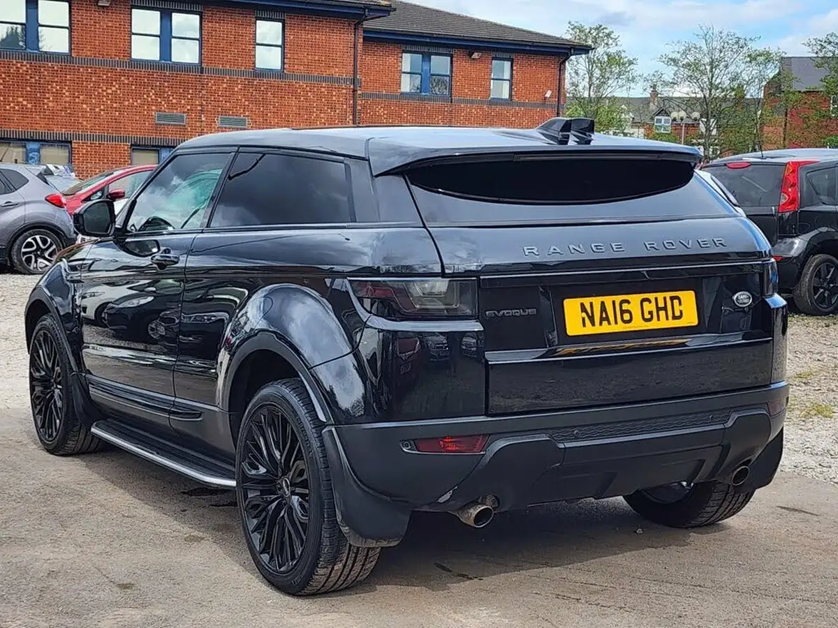 2016-land-rover-range-rover-evoque-20td4-se-tech-ss-coupe-3d-auto-big-5