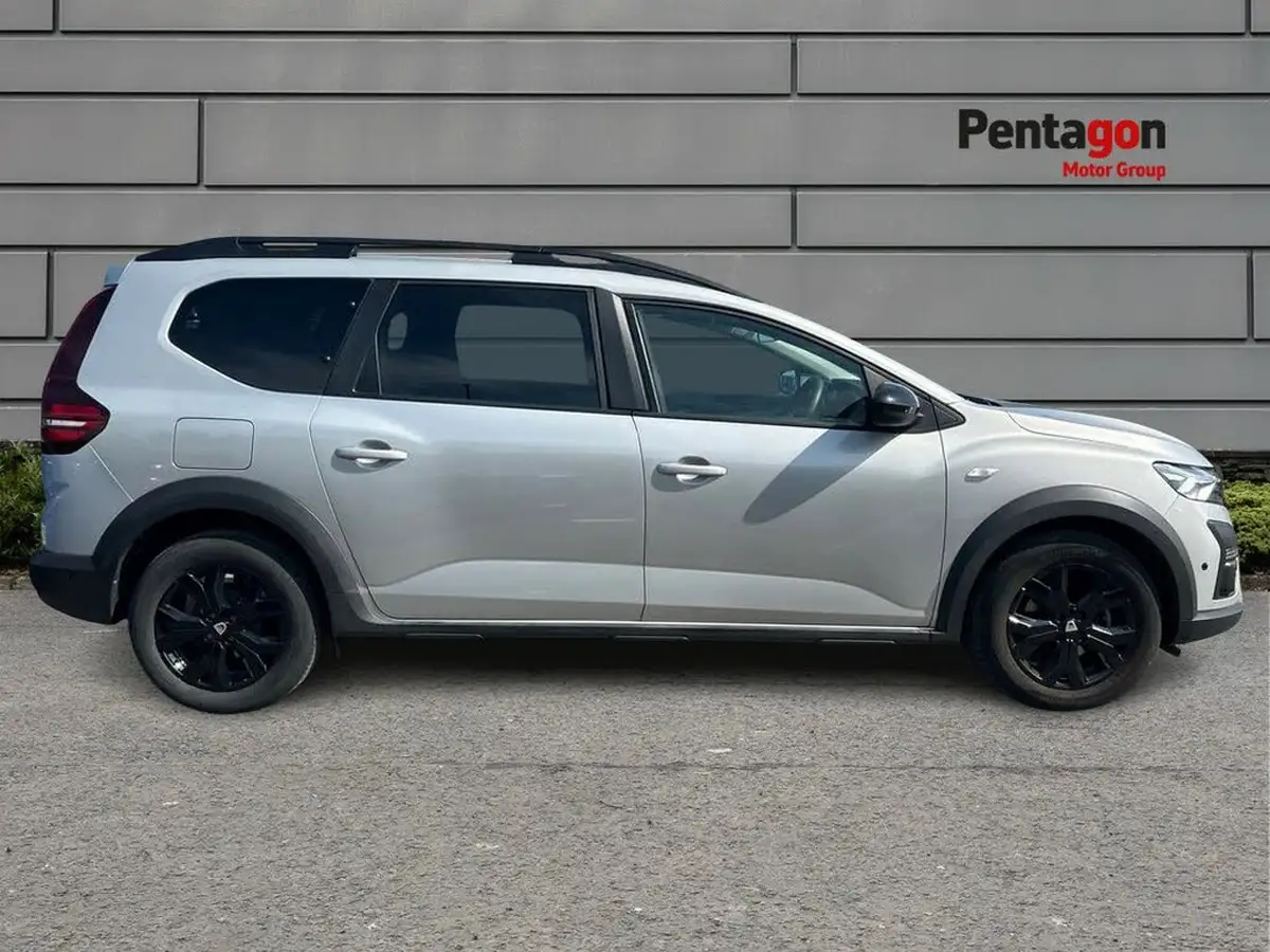 2023-dacia-jogger-10-tce-extreme-se-big-10