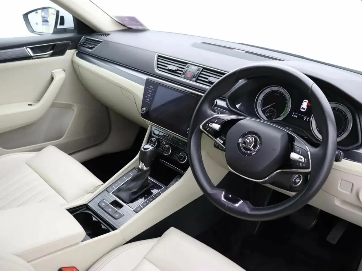 2020-skoda-superb-14-tsi-se-l-estate-big-11