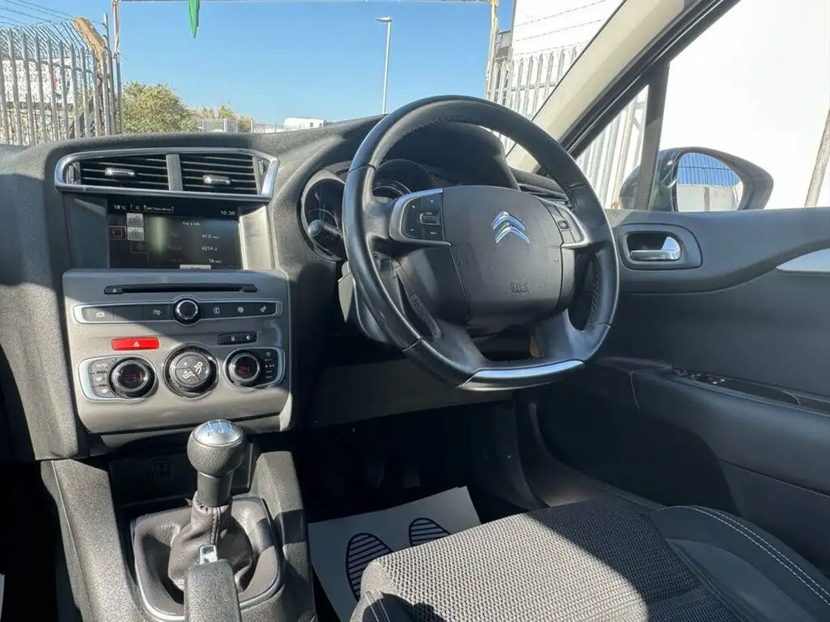 2015-citroen-c4-16bluehdi-feel-100ps-big-16