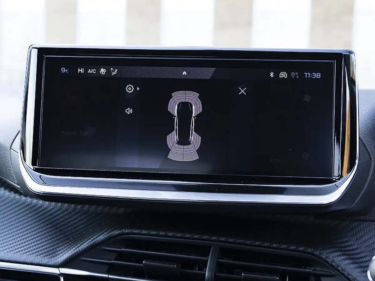 2025-peugeot-208-12-puretech-allure-big-10