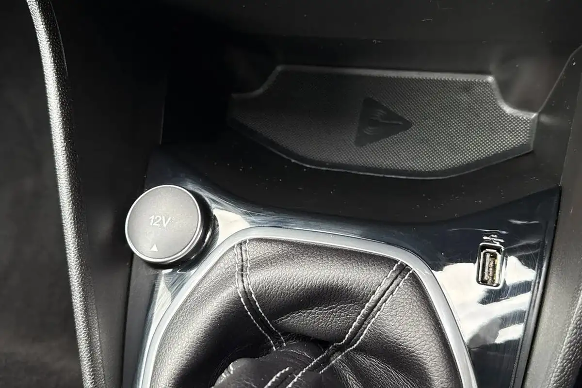 2019-ford-fiesta-10t-zetec-5d-big-52