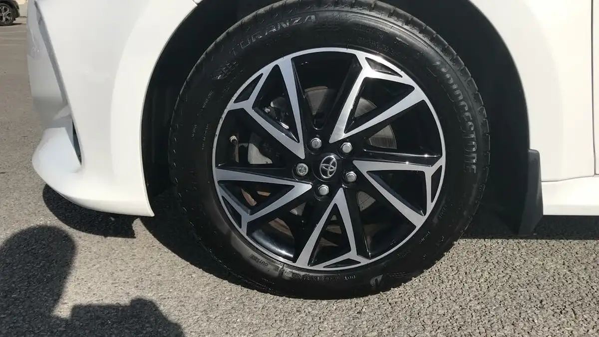 2022-toyota-yaris-15-vvt-i-design-big-24