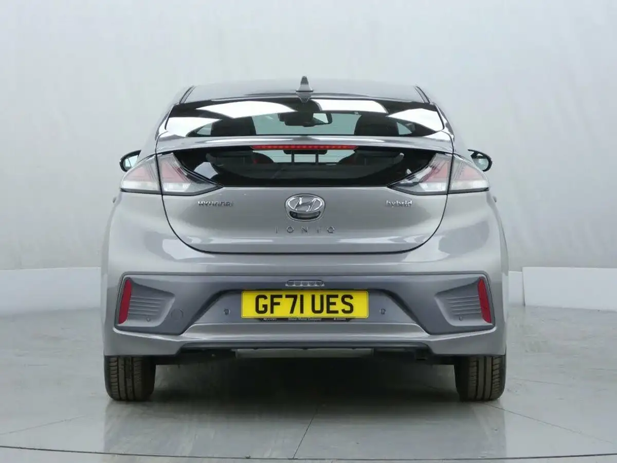 2021-hyundai-ioniq-16-gdi-premium-hybrid-big-6
